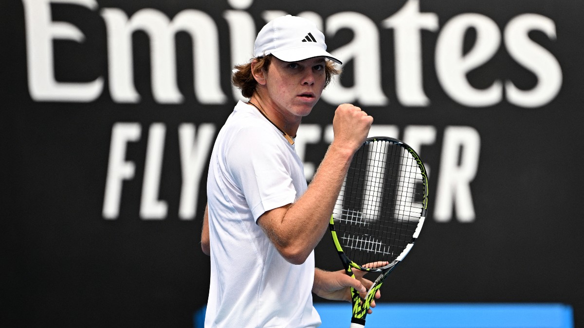 Australian Open Predictions: Young American Not Drawing Dead Against Zverev Image