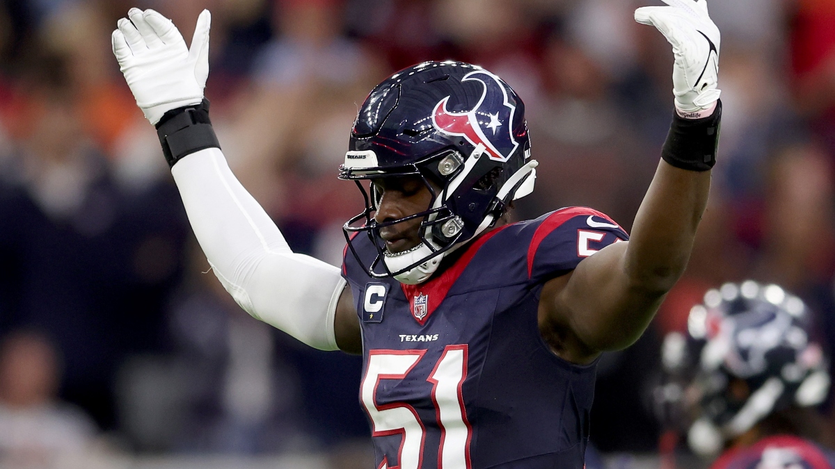 Texans vs Ravens Over/Under Prediction: Sharps Betting Saturday’s NFL Divisional Round Game article feature image