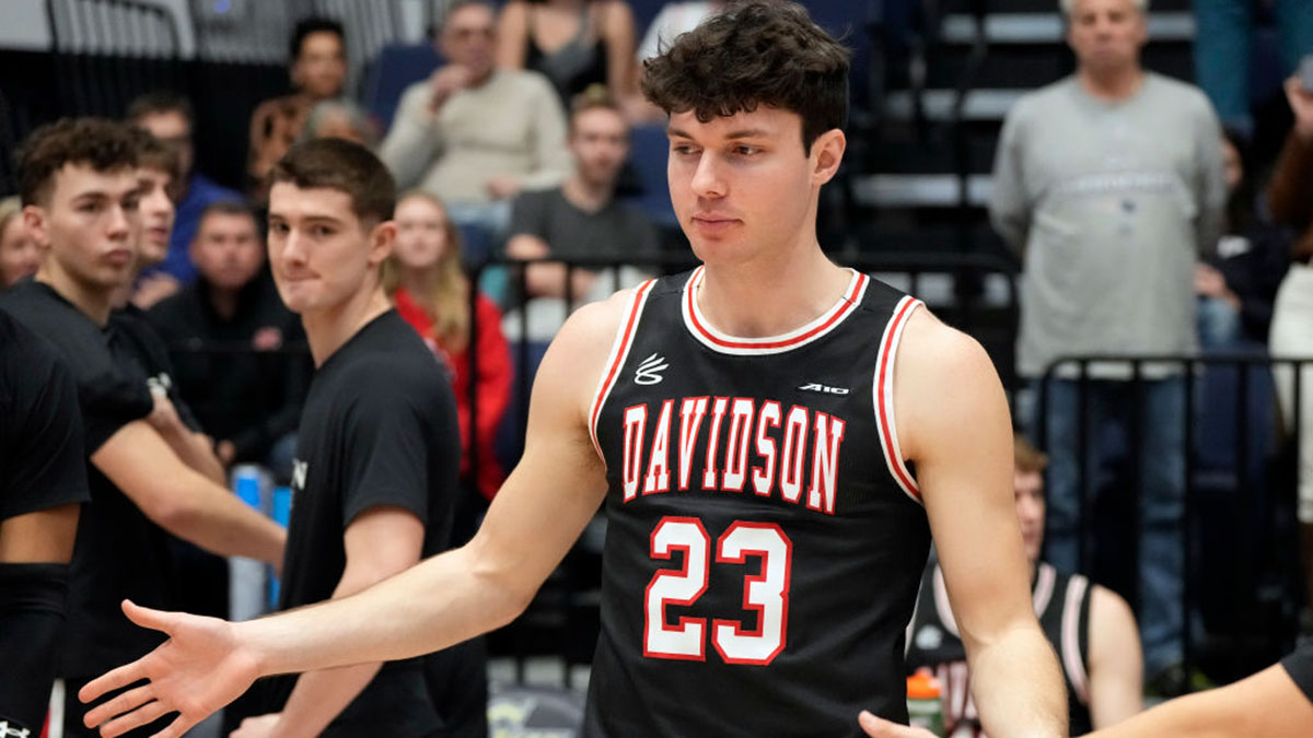 Davidson vs Loyola Chicago Odds, Pick for Sunday article feature image