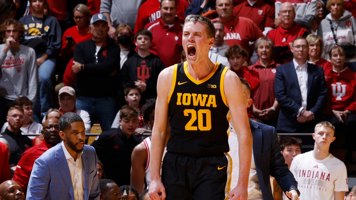 NCAAB Odds, Pick for Ohio State vs Iowa: Hawks to Cover? article feature image