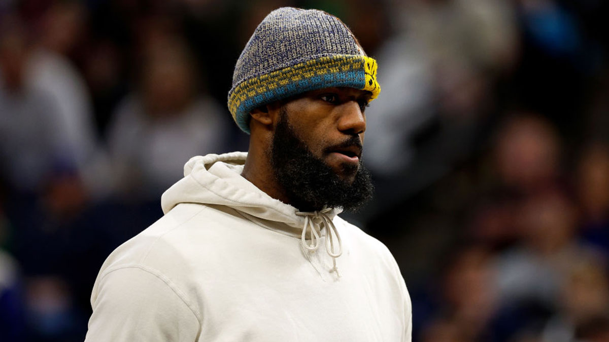 LeBron James Promotes DraftKings on Super Bowl Sunday, Should Have Done A Taylor Swift Prop Pick article feature image