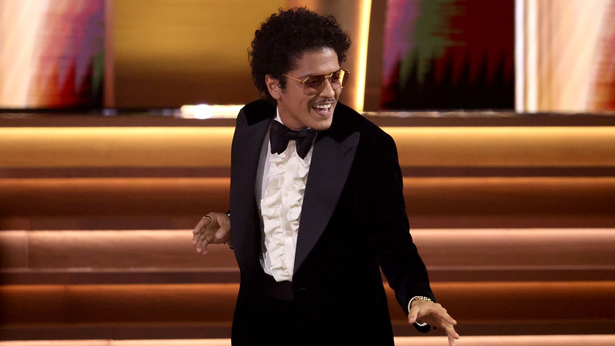 Report: Bruno Mars Has $50M Gambling Debt With MGM article feature image