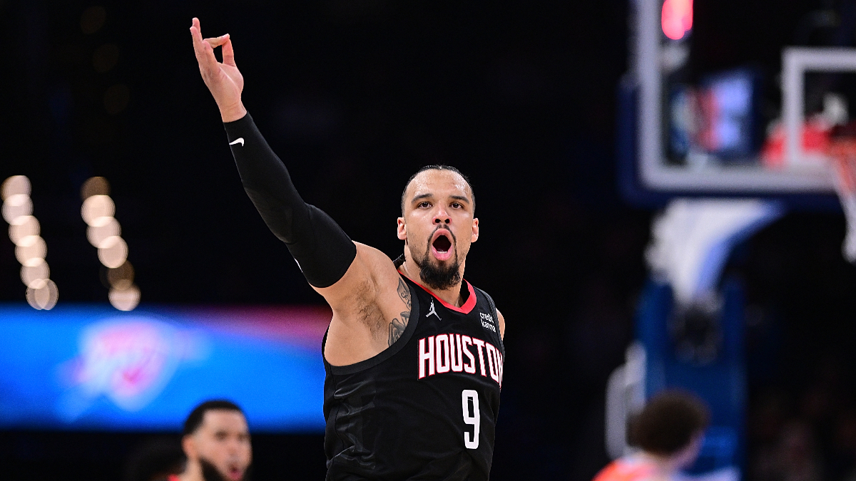 Rockets Win 10th Straight, Continue Surge in West Playoff Race article feature image