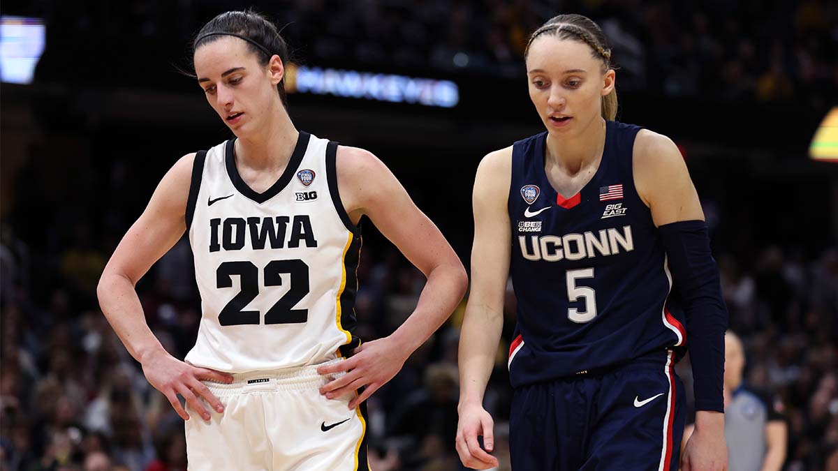Caitlin Clark, Iowa Defeat UConn to Advance to National Championship After Controversial Call article feature image