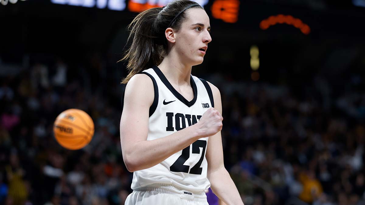 Caitlin Clark Leads Iowa Past LSU with 41 Points in Highly-Anticipated Rematch article feature image