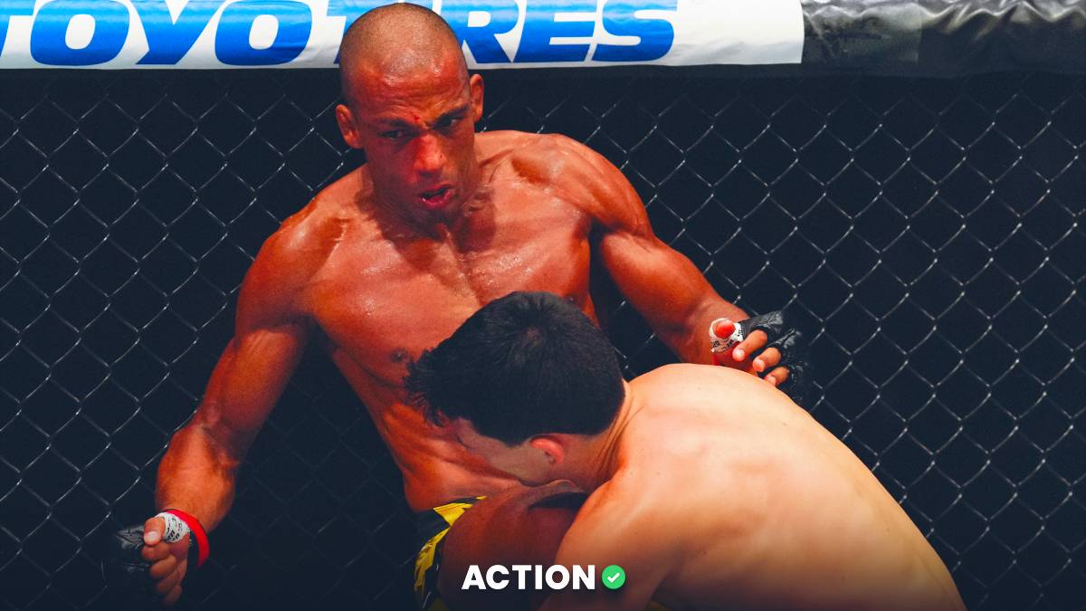 Barboza vs. Murphy: Best Angle for UFC Main Event Image