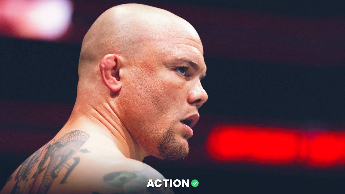 UFC 303 Odds, Pick & Prediction for Anthony Smith vs. Roman Dolidze: Wrong Fighter Favored (Saturday, June 29) article feature image