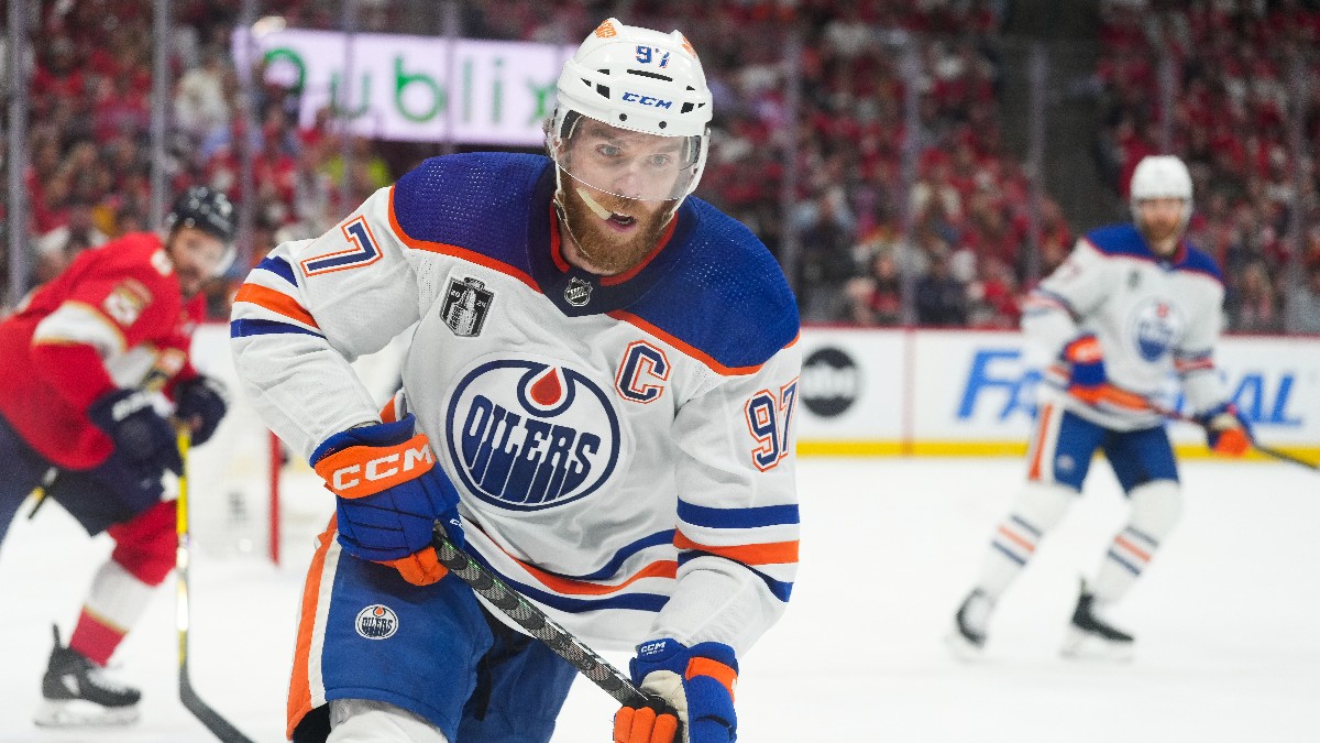 Connor McDavid Wins Conn Smythe Despite Oilers' Loss