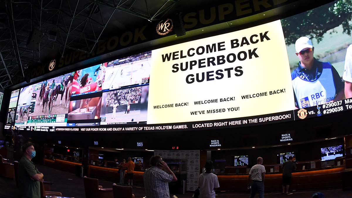 SuperBook Folds Online Operations in Eight States Image