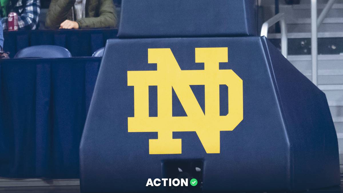 Report: Notre Dame Suspends Men’s Swimming For 1 Year After Gambling Violations Image