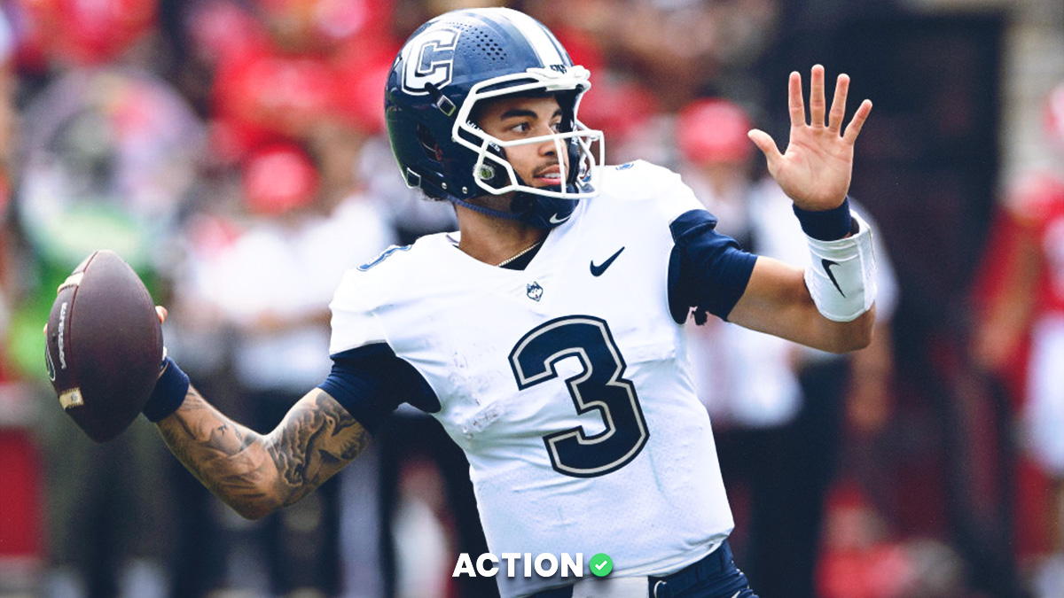 FAU vs UConn Prediction, Pick, Odds for Saturday, September 21 article feature image