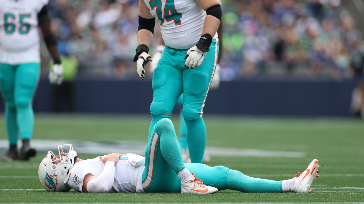 Dolphins Move From Favorites to Underdogs vs. Titans Amid Quarterback Problems