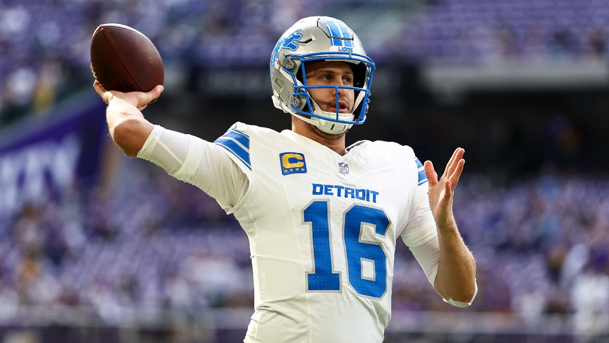 Lions vs Packers Odds, Spread, Total | NFL Week 9 article feature image