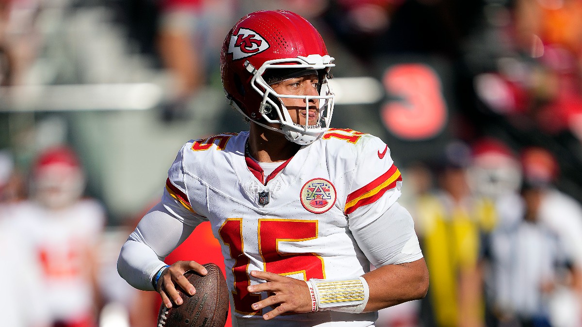 Chiefs vs Raiders Week 8 Odds article feature image