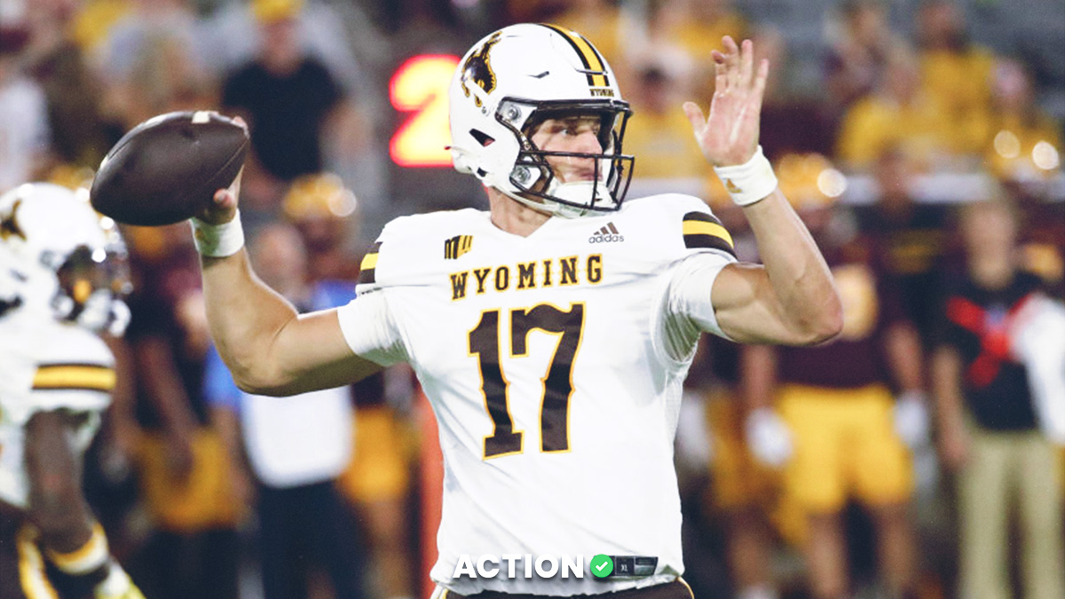 San Diego State vs Wyoming Predictions, Picks, Odds, How to Watch for College Football Saturday article feature image