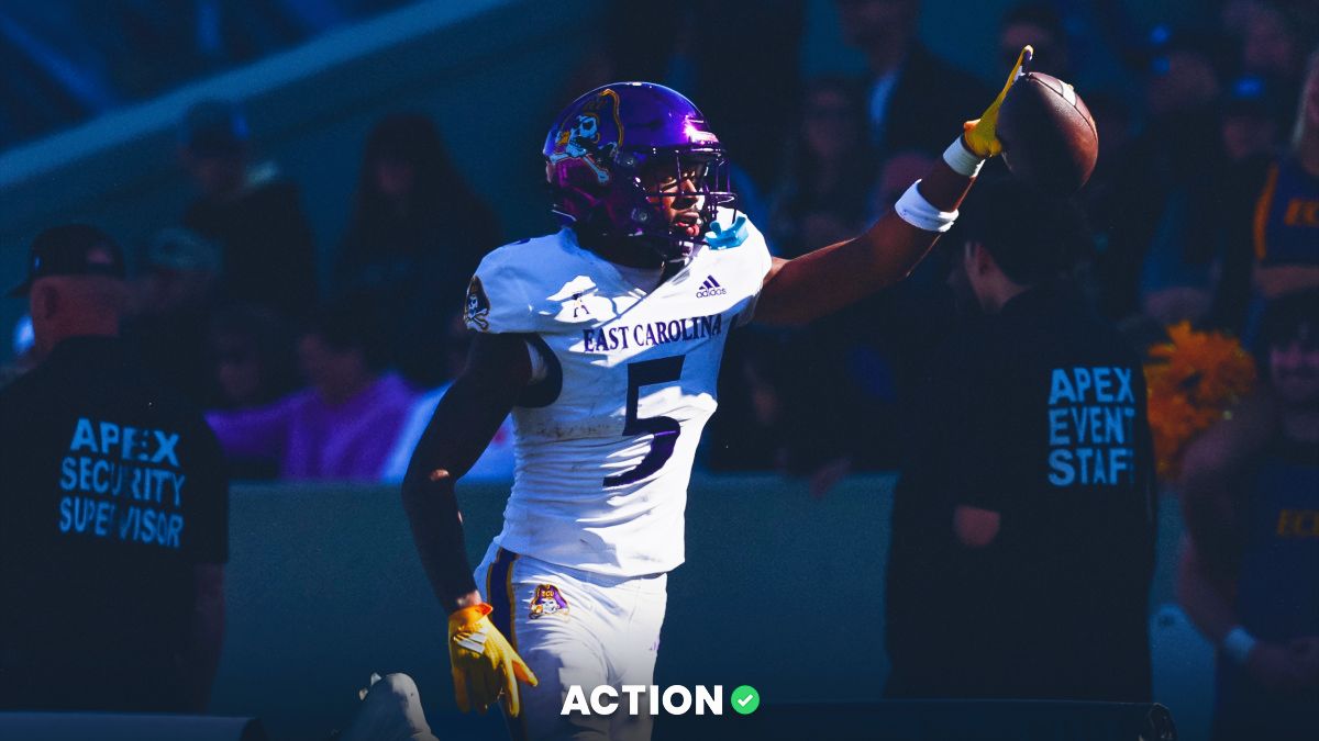 Temple vs. East Carolina: Pirates Sailing to Victory Image