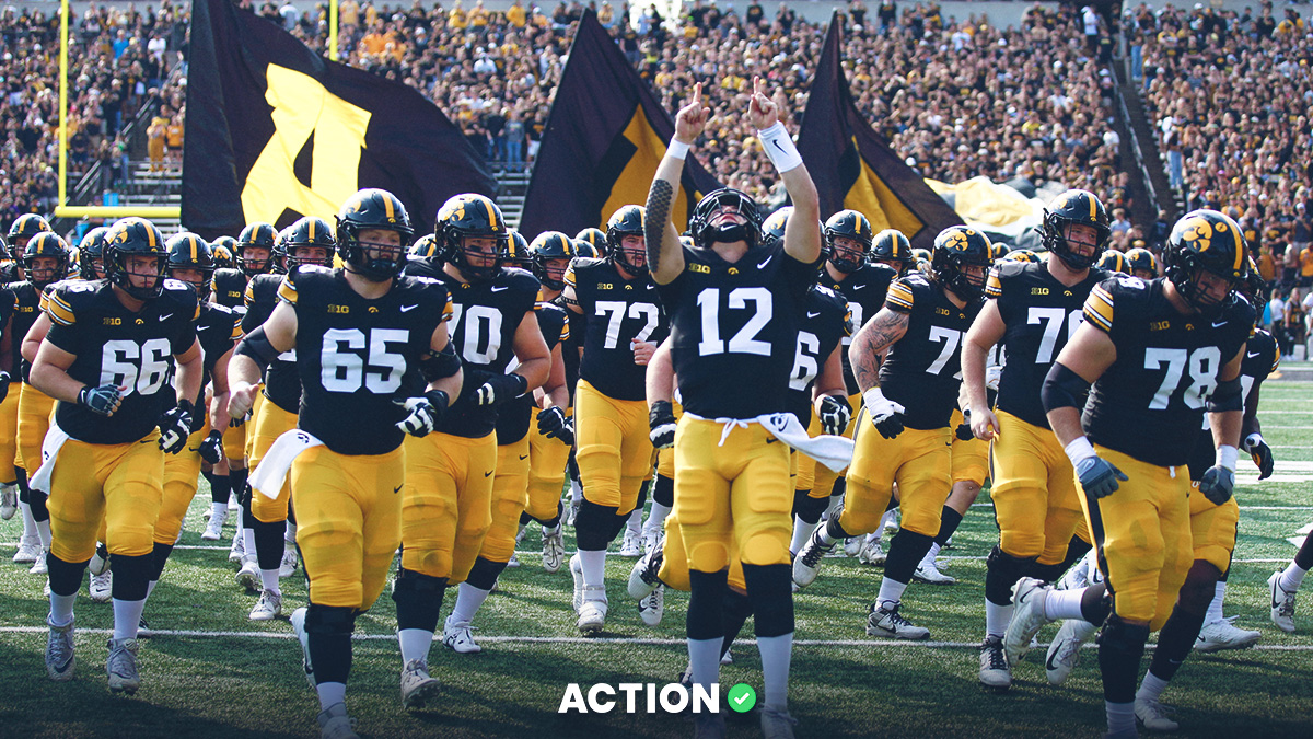 Iowa vs Michigan State Prediction, Pick, Odds for Saturday, October 19 article feature image