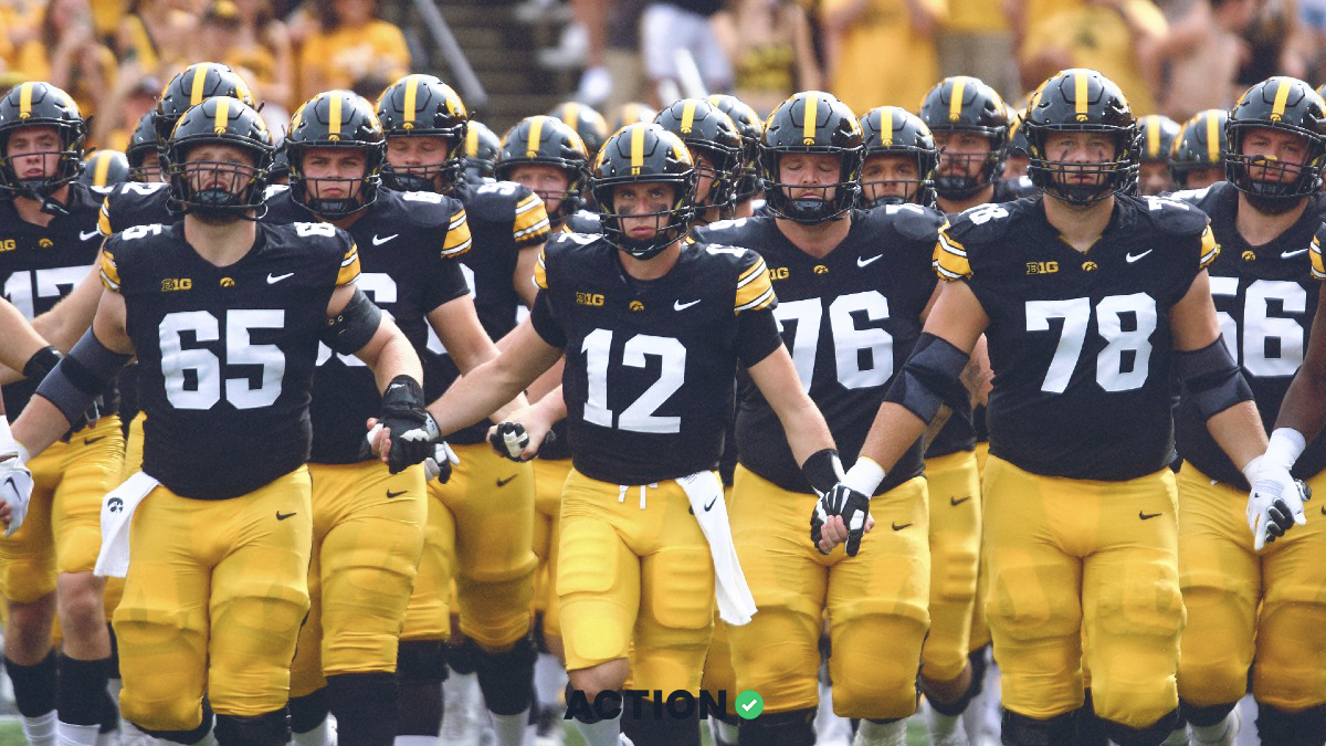 Iowa vs. Ohio State Predictions, Picks, Odds — College Football Saturday