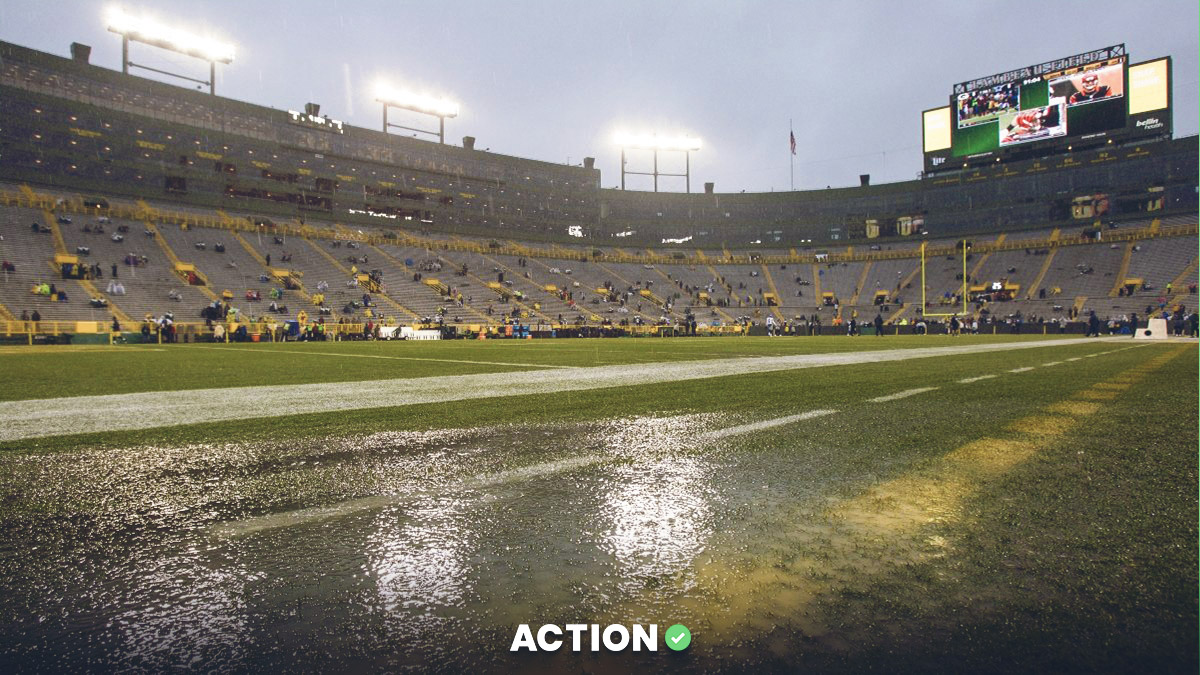 Packers vs. Lions Weather at Lambeau Field: Heavy Rain, Wind Expected