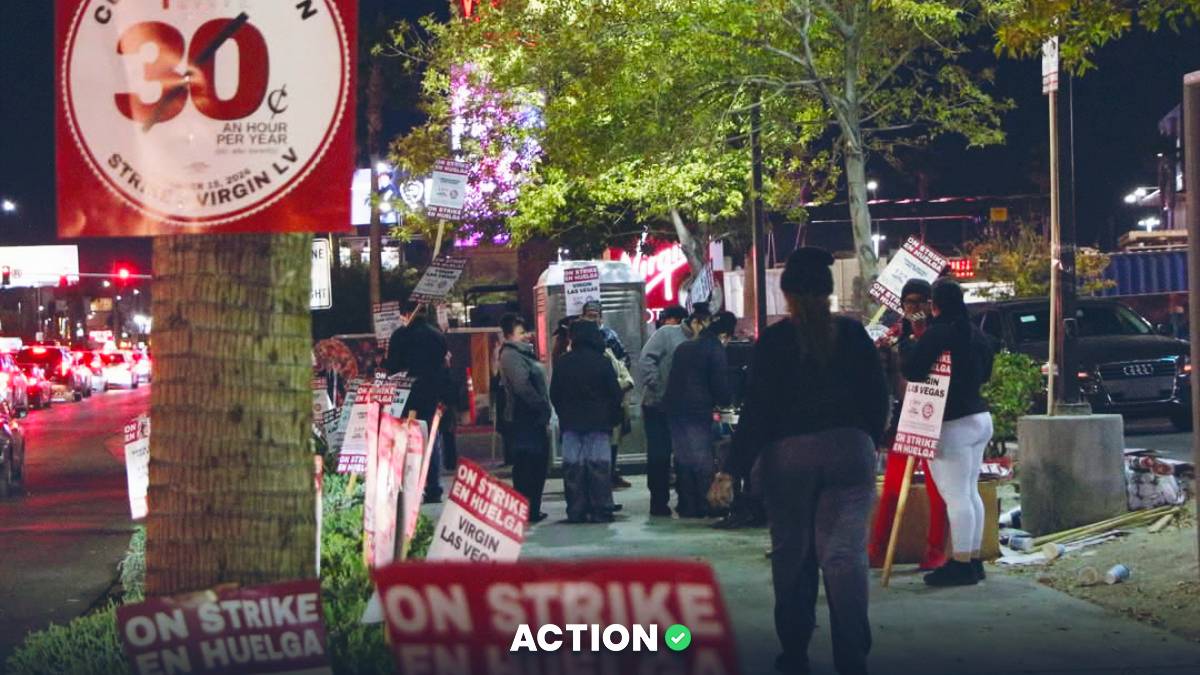 Comedian Cancels Show To Support Striking Culinary Union Workers