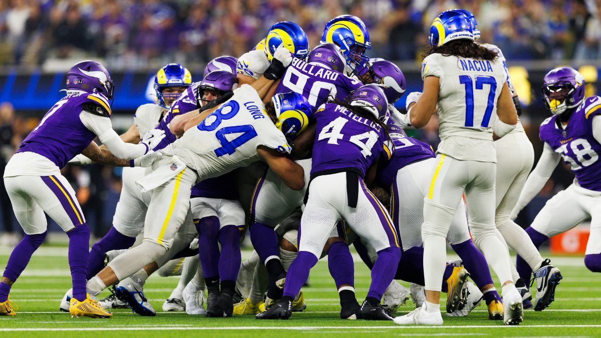 Best NFL Betting Promos: Sign Up And Get $4,600+ in Bonus Offers for Vikings vs. Rams Game Image