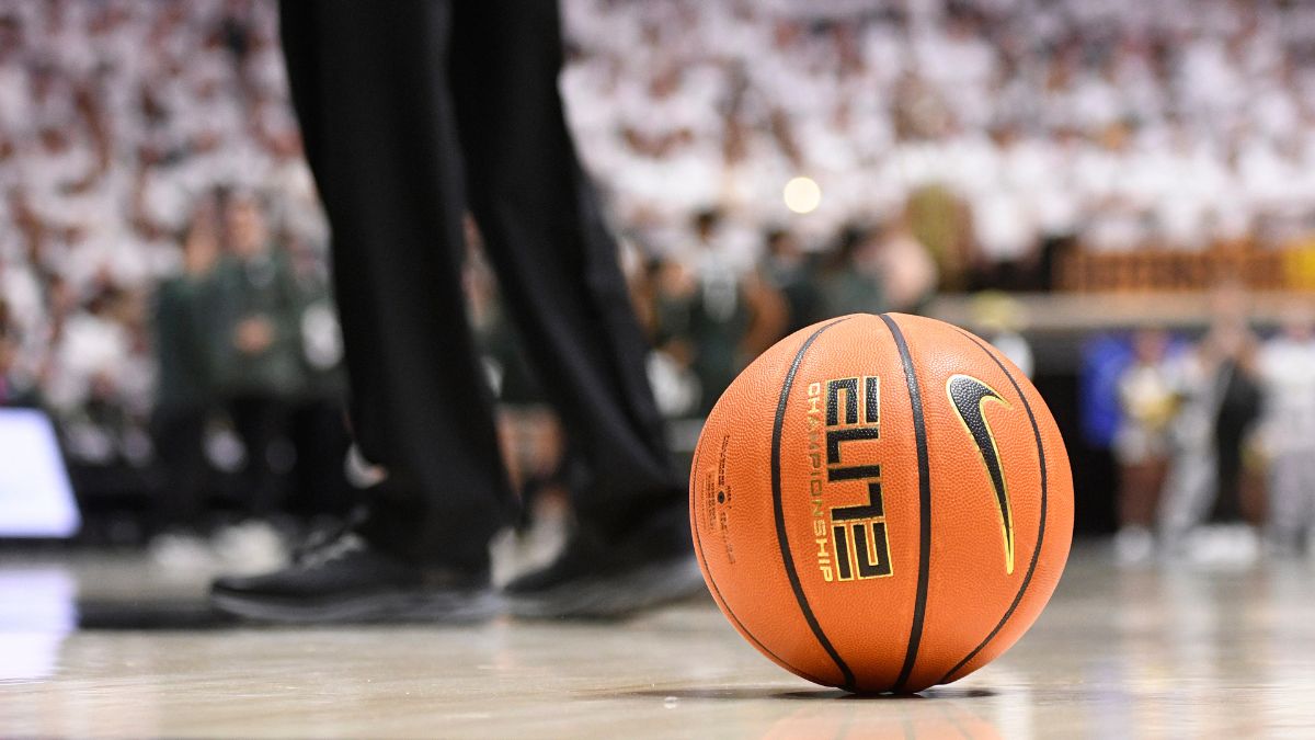 Top College Basketball Betting Promos: Sign Up and Bet on Any Game, Including Wisconsin-Michigan State article feature image