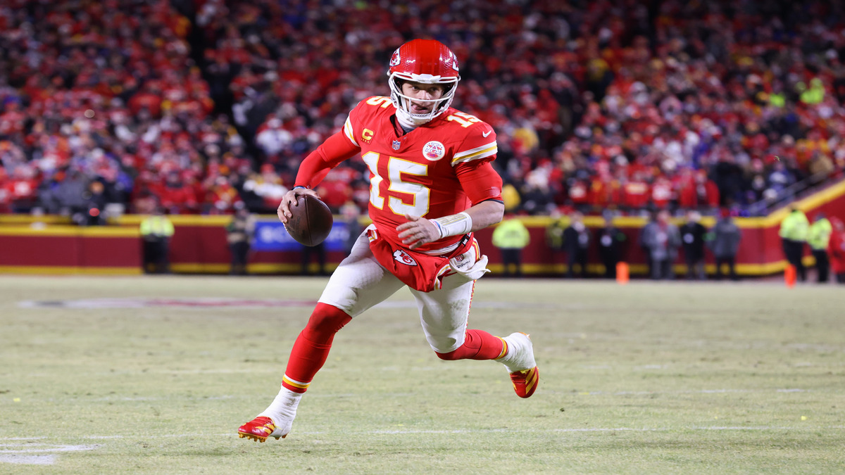 Underdog Fantasy Promo Code TOPACTION: Pocket $1K in Bonus Funds for Chiefs vs. Eagles Super Bowl LIX, Any Game Image