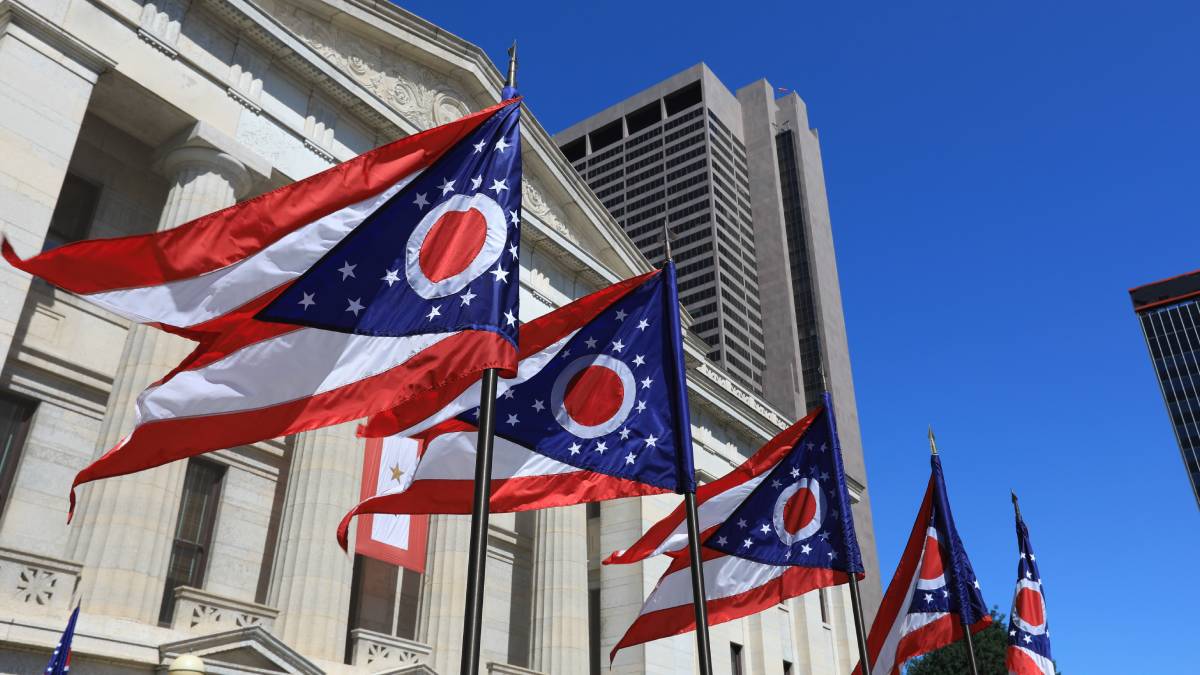 ohio online casino law is up for debate in the buckeye state and lawmakers are trying to decide between two bills that were recently introduced.