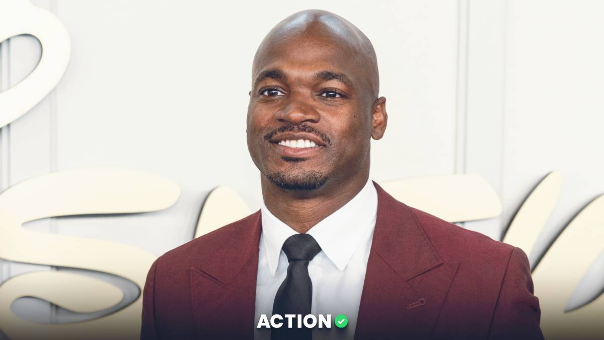 Charges Not Expected in Adrian Peterson Poker Fight article feature image