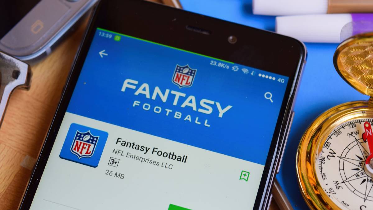 fantasy football and other DFS options may soon become illegal in california depending on a decision by the state's attorney general.