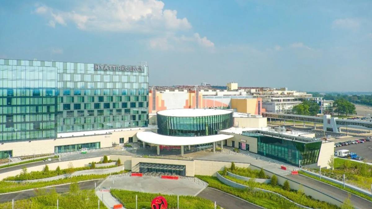 one of the casinos in new york that may get a downstate license is resorts world.