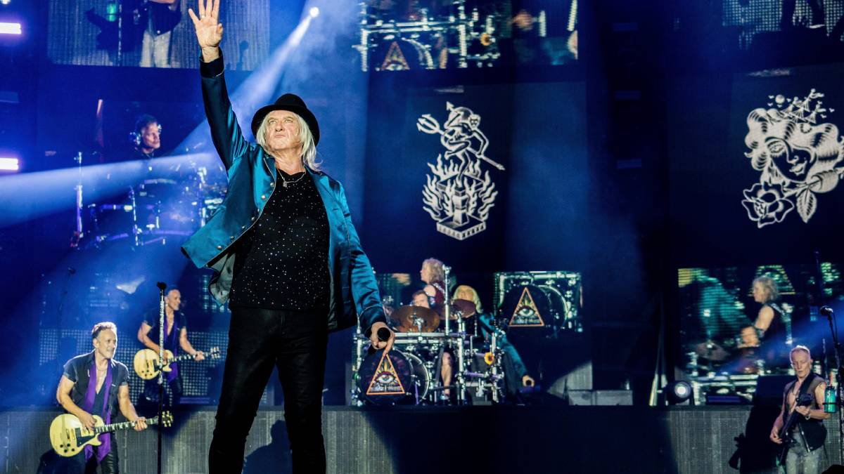 Def Leppard is one of the most iconic 80s rock bands still performing today.