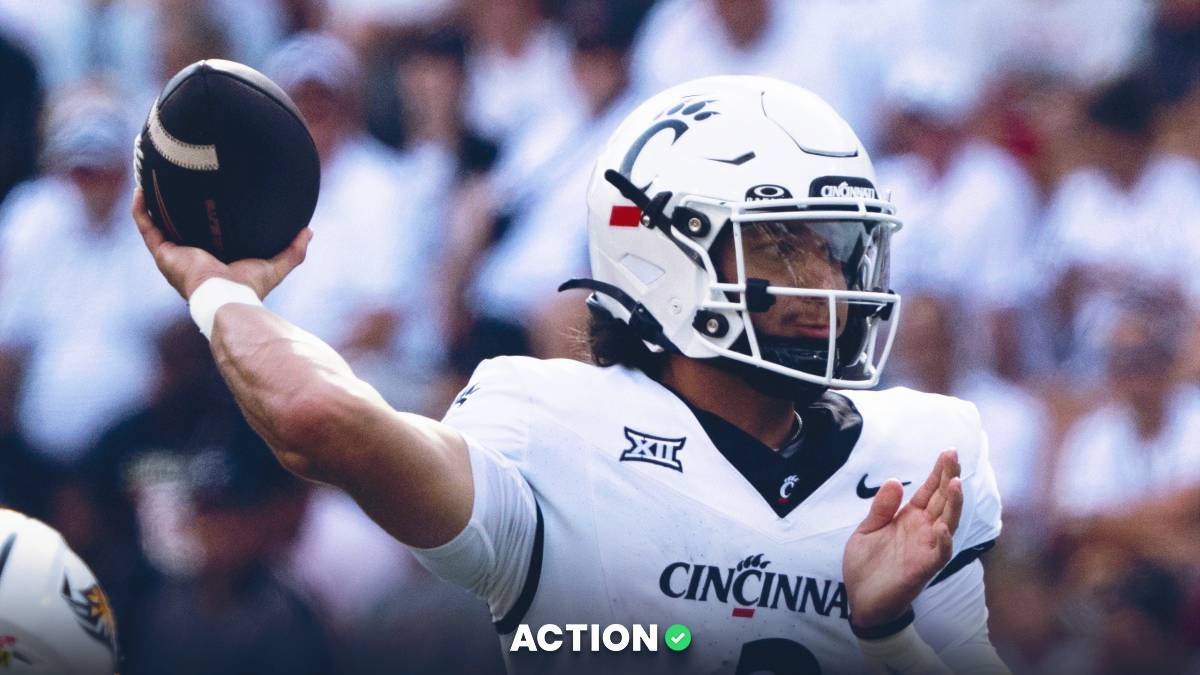 College Football Picks Thursday Night: Nebraska vs Cincinnati, More