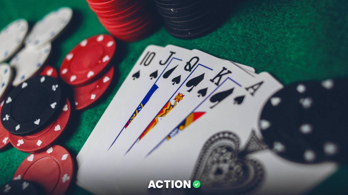 Woman Hits Rare Royal Flush and Wins Massive Progressive Jackpot article feature image