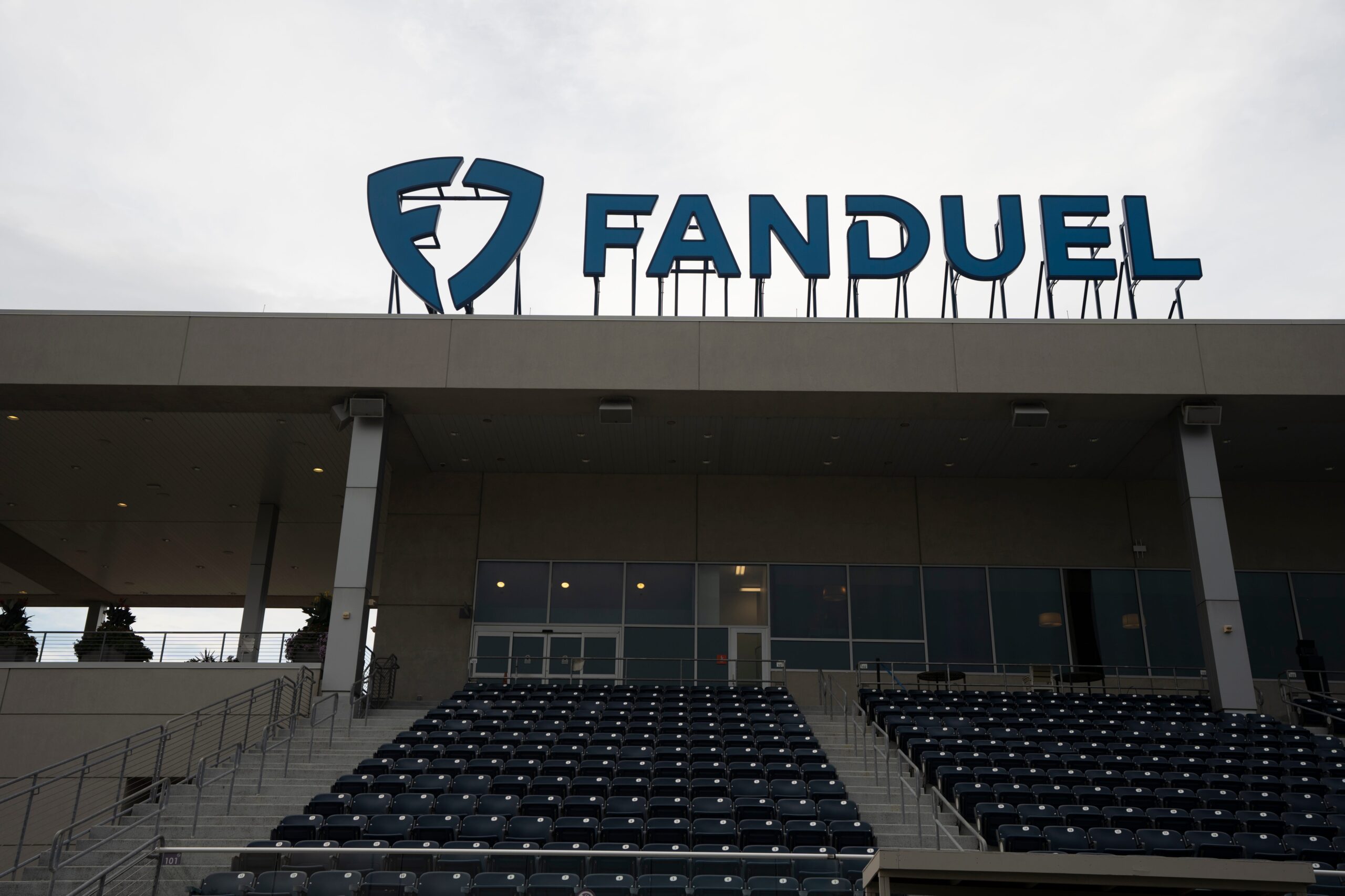 FanDuel Promo Code: Bet $5 on NFL, College Football, Get $300 in Bonus Bets If You Win Image