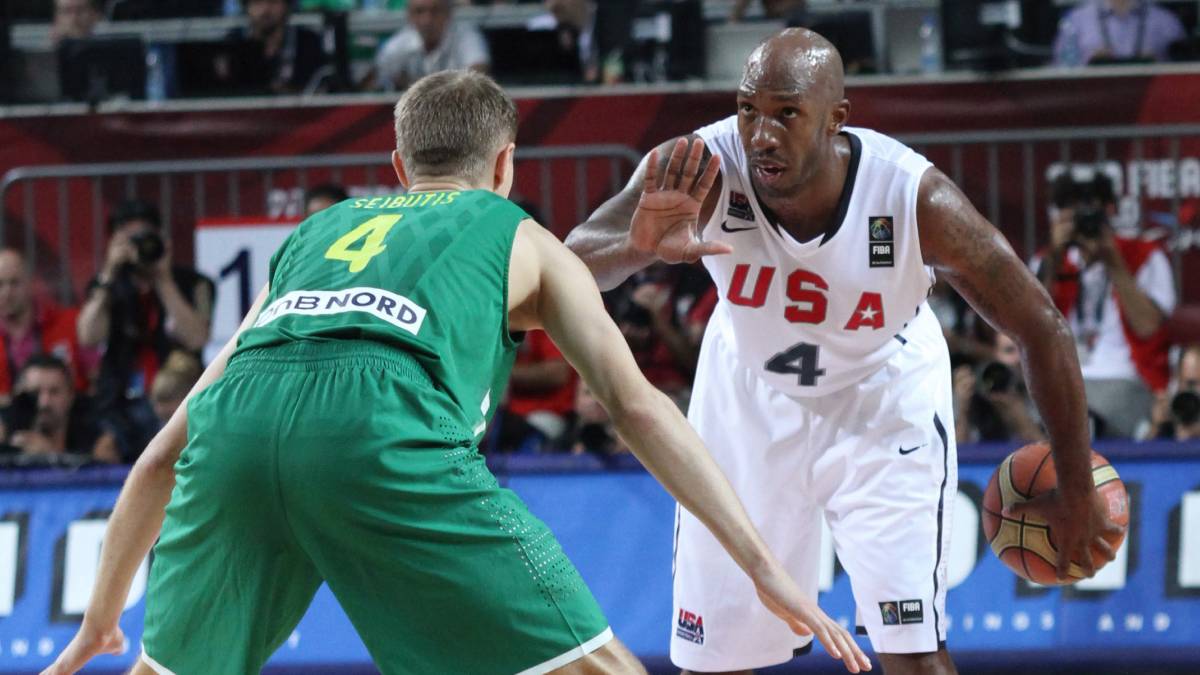 Portland Trail Blazers coach Chauncey Billups has been arrested by the FBI for alleged illegal gambling,