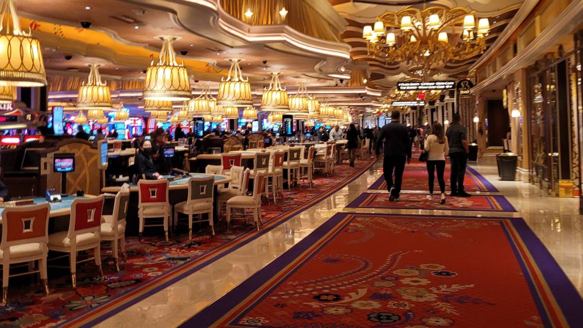 Casino isitation vs. 2024: Casino foot traffic fell about 5–6% year over year, building on the August decline Jefferies noted in the prior month’s analysis.