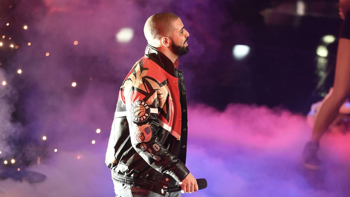 A high-stakes lawsuit in Missouri is targeting Drake, Adin Ross, and Stake.us, accusing them of engaging in deceptive practices.