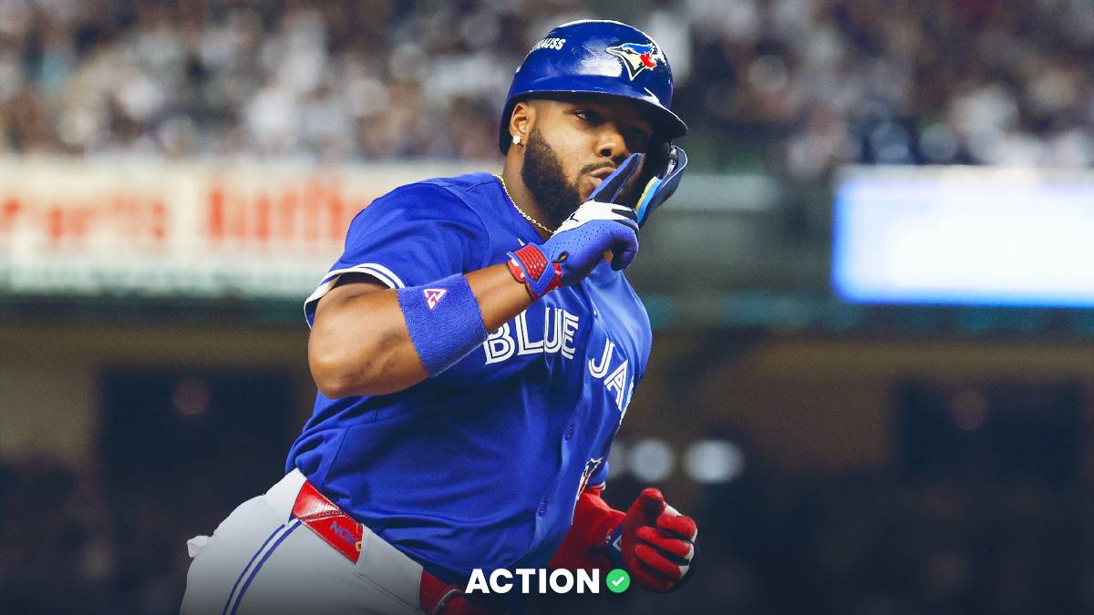 Wednesday MLB Playoff Player Props, Picks for Cal Raleigh, Seiya Suzuki, Vladimir Guerrero Jr.