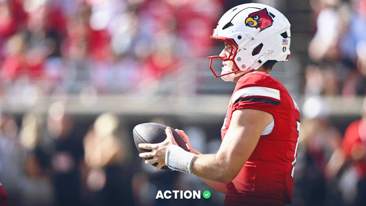 Louisville vs. Miami: Live 'Dog On Friday Night article feature image