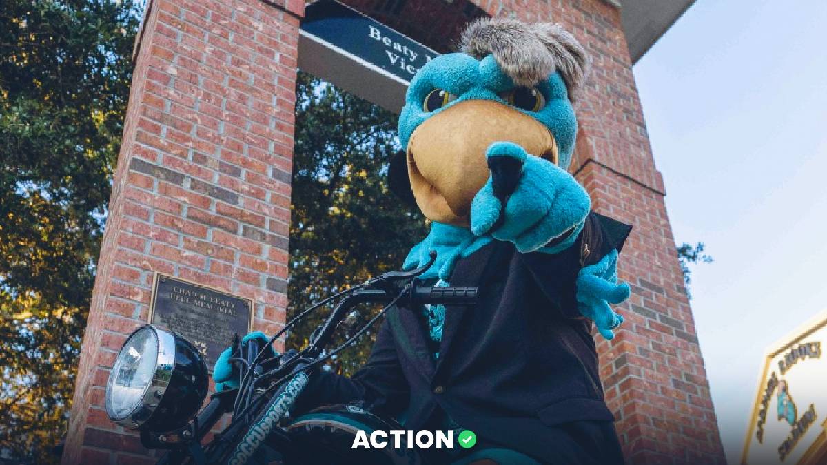 College Football Odds: +435 Parlay Prediction for Both Thursday Games