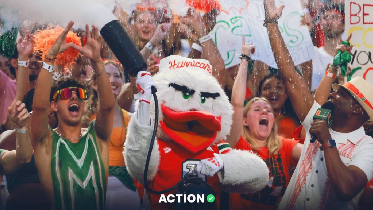 6 Sharp College Football Data Picks for Texas vs Florida, Miami vs FSU, More article feature image