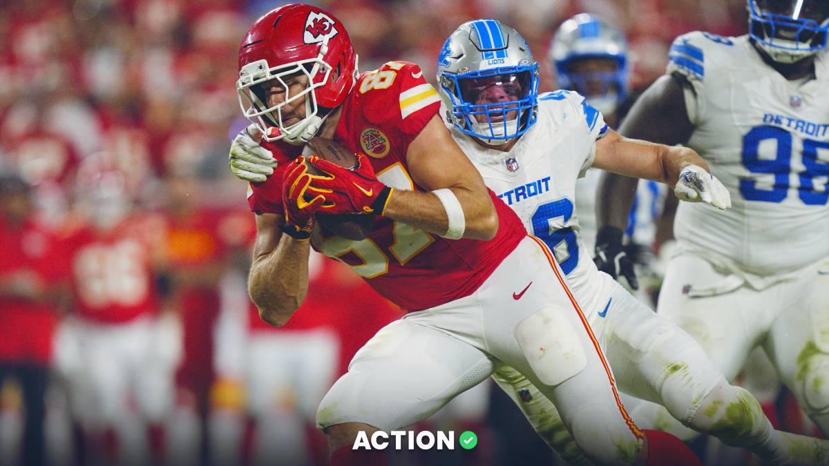 NFL PrizePicks, Underdog Plays for Monday Night Football on October 27