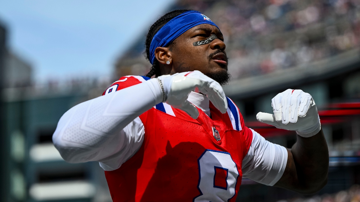 Patriots vs Bills Prediction: Smart Money Hitting Sunday Night Football Over/Under article feature image