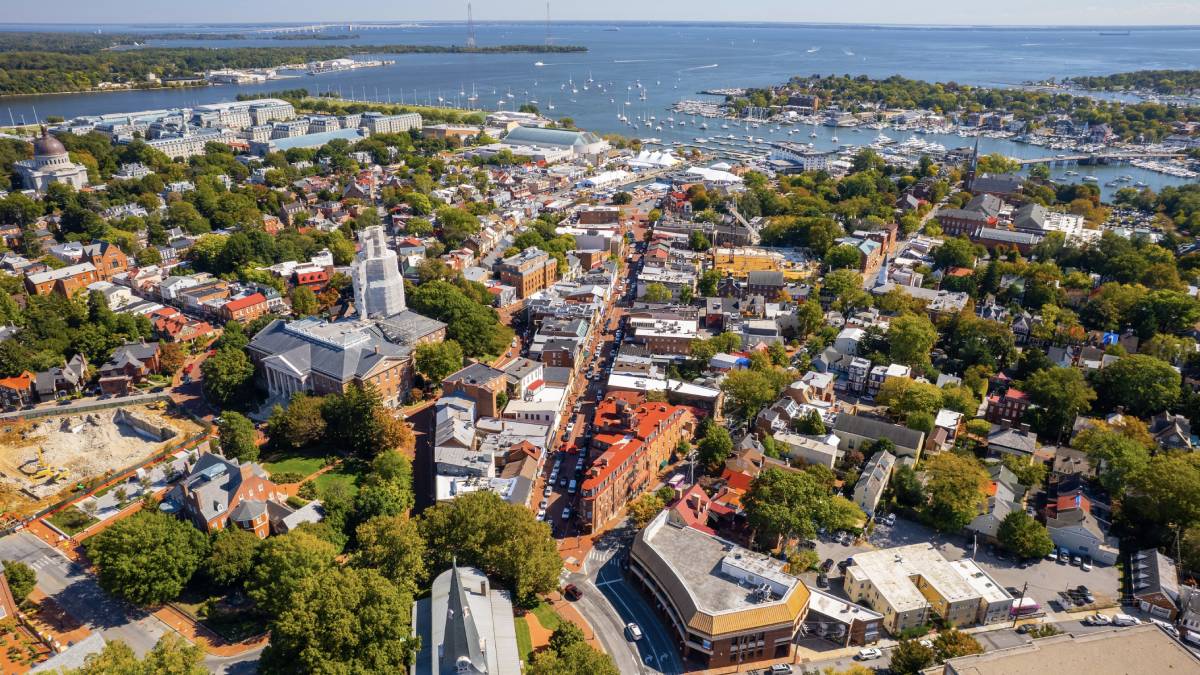 An Annapolis business owner unknowingly held onto a winning Maryland lottery ticket worth $125,985 for several days before realizing his fortune. Choosing to stay anonymous, he regularly bought FAST PLAY tickets, one of which unexpectedly contained a progressive jackpot win.