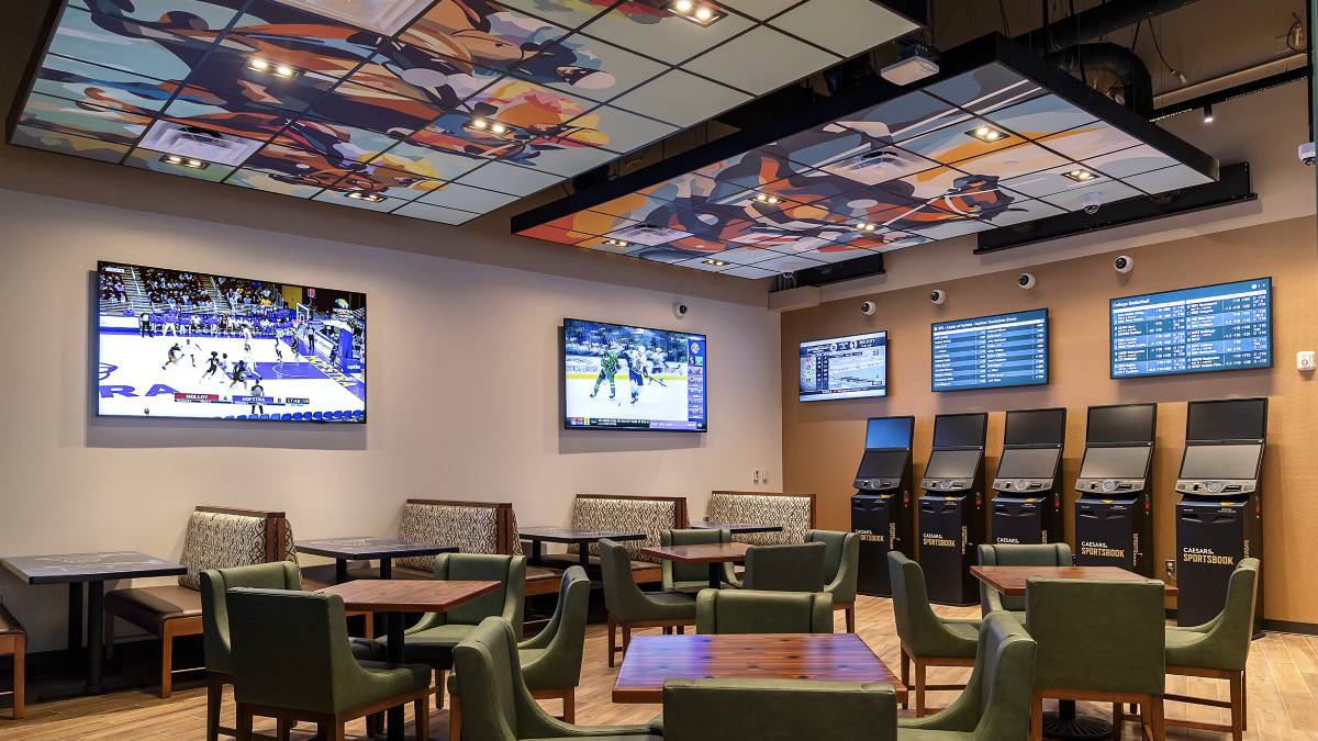 The world-class Caesars Sportsbook opened at Monmouth Park in Oceanport, New Jersey. Local dignitaries and leaders from Caesars Entertainment and Monmouth Park celebrated with a ribbon-cutting ceremony to mark the opening of this state-of-the-art sportsbook, bar, and restaurant.