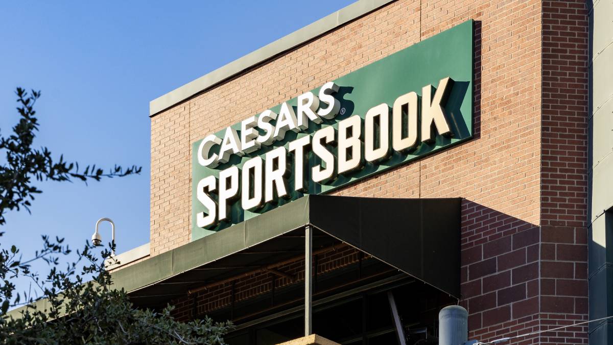 Missouri sports fans aged 21 and up can now create and fund their accounts on the Caesars Sportsbook mobile app in preparation for the state's official sports betting launch on December 1.