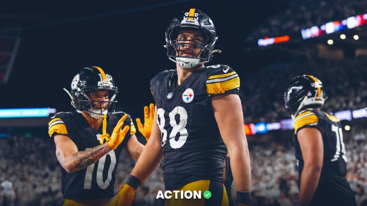 NFL PrizePicks, Underdog Plays for Sunday Night Football on November 9 article feature image