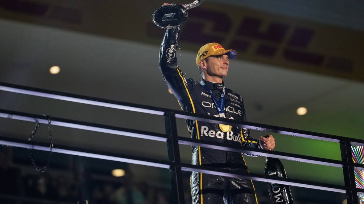 the las vegas grand prix helped to curb the city's tourism decline for a weekend with big crowds and an exciting race.