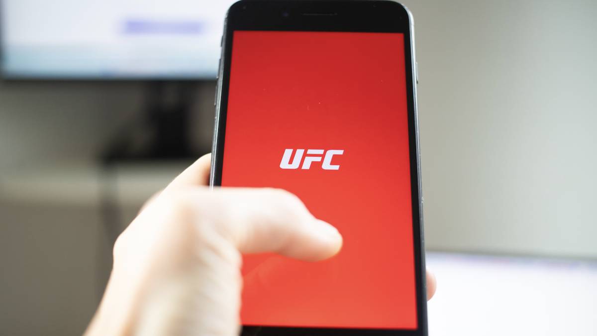 At UFC Vegas 110, Isaac Dulgarian faced Yadier del Valle in a fight that ended with del Valle winning quickly in the first round. 